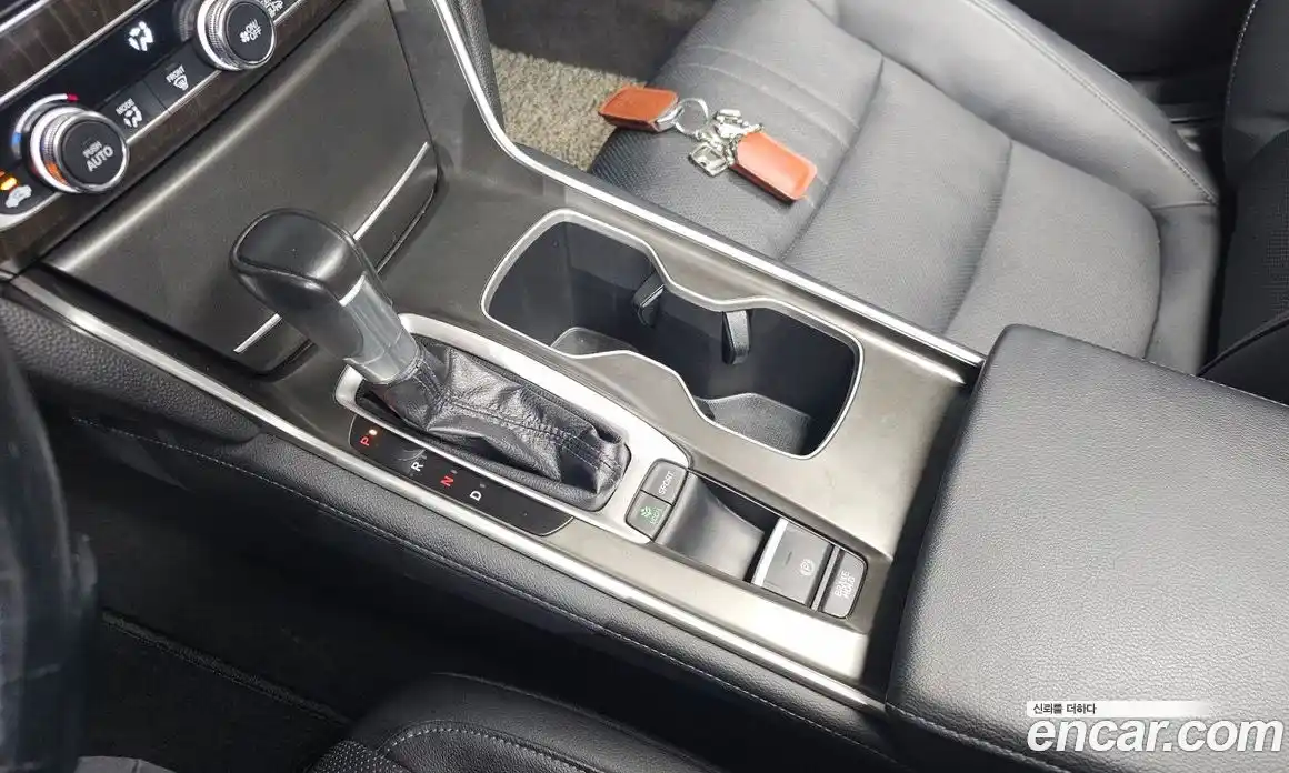 Honda Accord 2018 1.5 гидро в Москве № 170611, фото 9