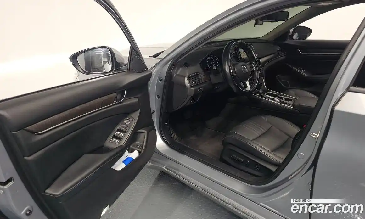 Honda Accord 2018 1.5 гидро в Москве № 170611, фото 10