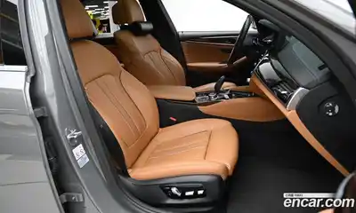 BMW 5-Series 2022 2.0 гидро в Москве № 1131252, миниатюра 10