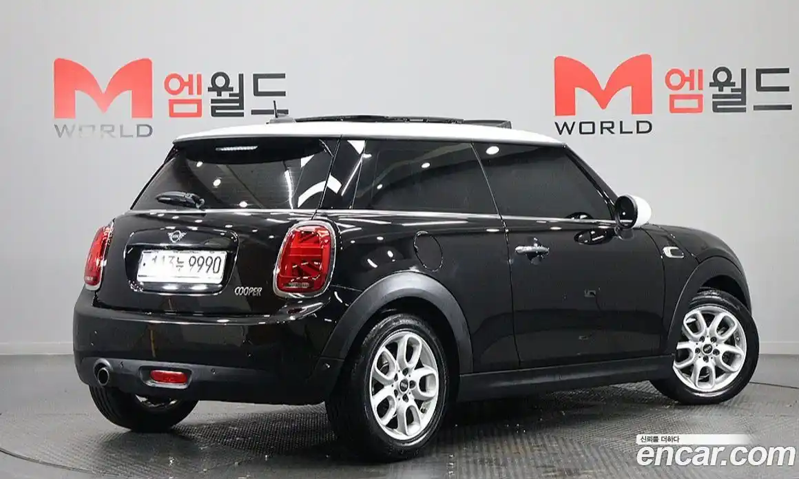 Mini Cooper 2018 1.5 гидро в Москве № 1250816, фото 3