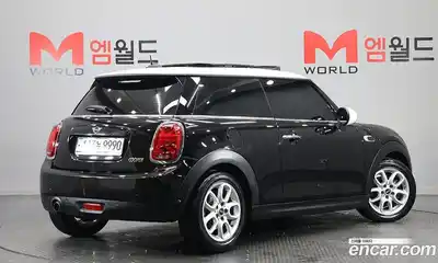 Mini Cooper 2018 1.5 гидро в Москве № 1250816, миниатюра 3