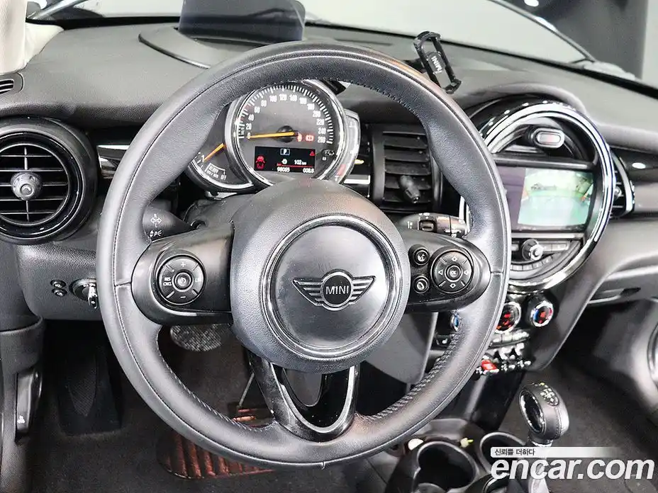 Mini Cooper 2018 1.5 гидро в Москве № 1250816, фото 6