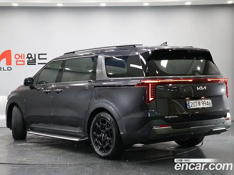 Kia Canival 2023 3.5 гидро в Москве № 1399398, фото 4