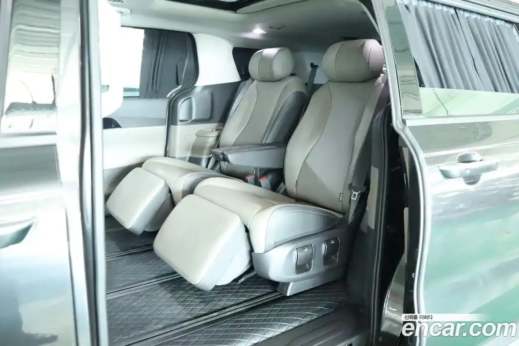 Kia Canival 2023 3.5 гидро в Москве № 1399398, фото 8