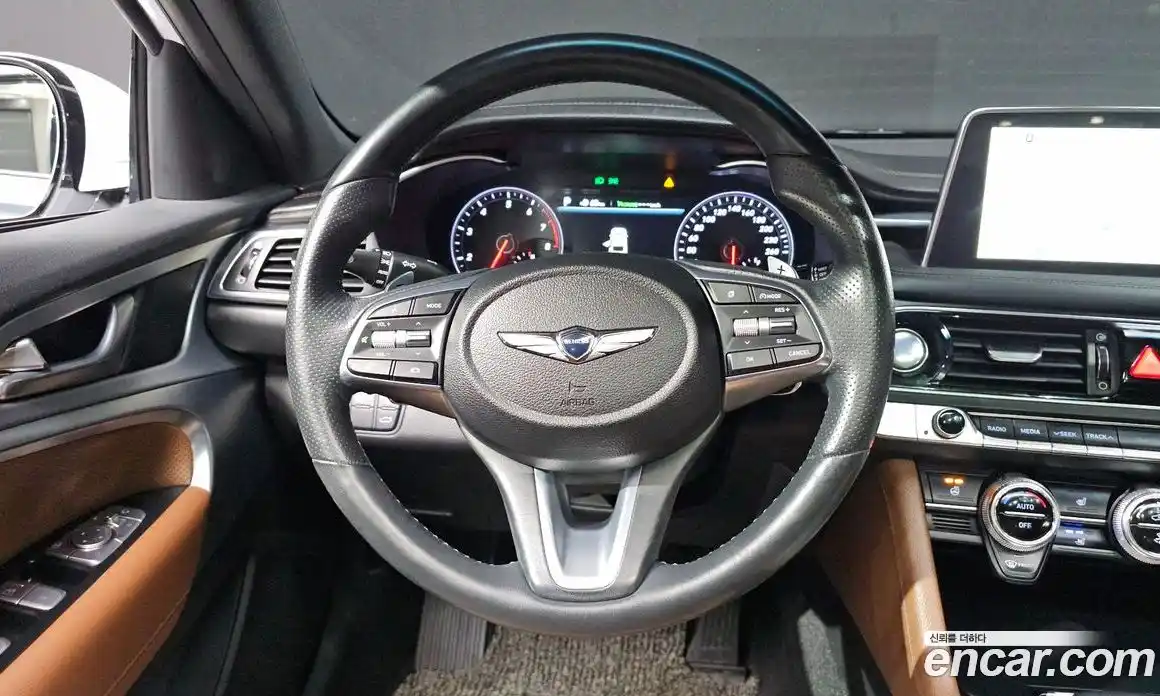 Genesis G70 2018 2.0 Автомат в Москве № 1399733, фото 11