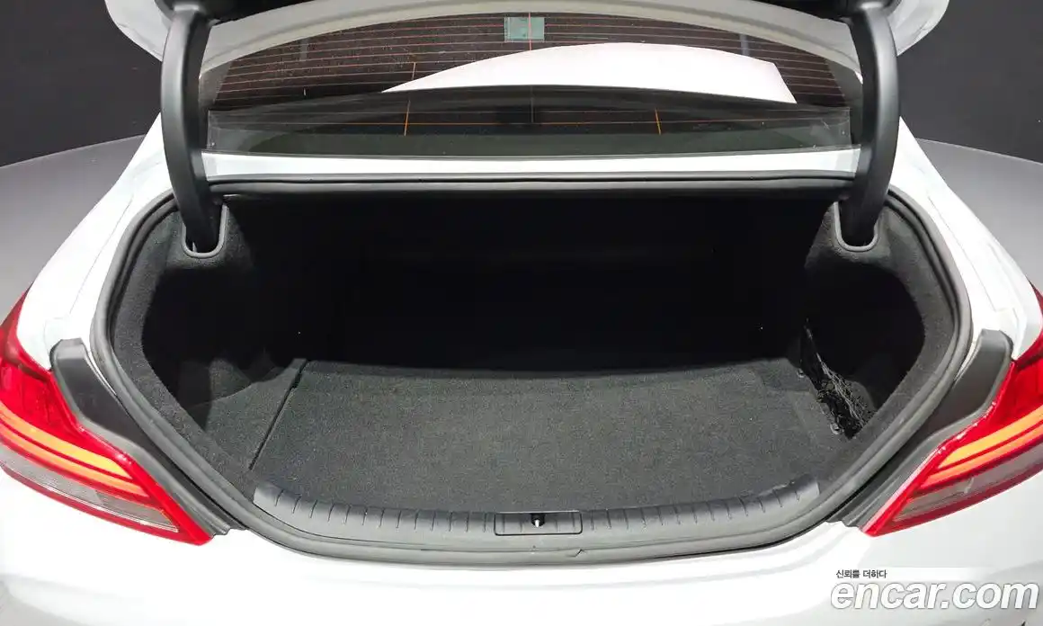 Genesis G70 2018 2.0 Автомат в Москве № 1399733, фото 20