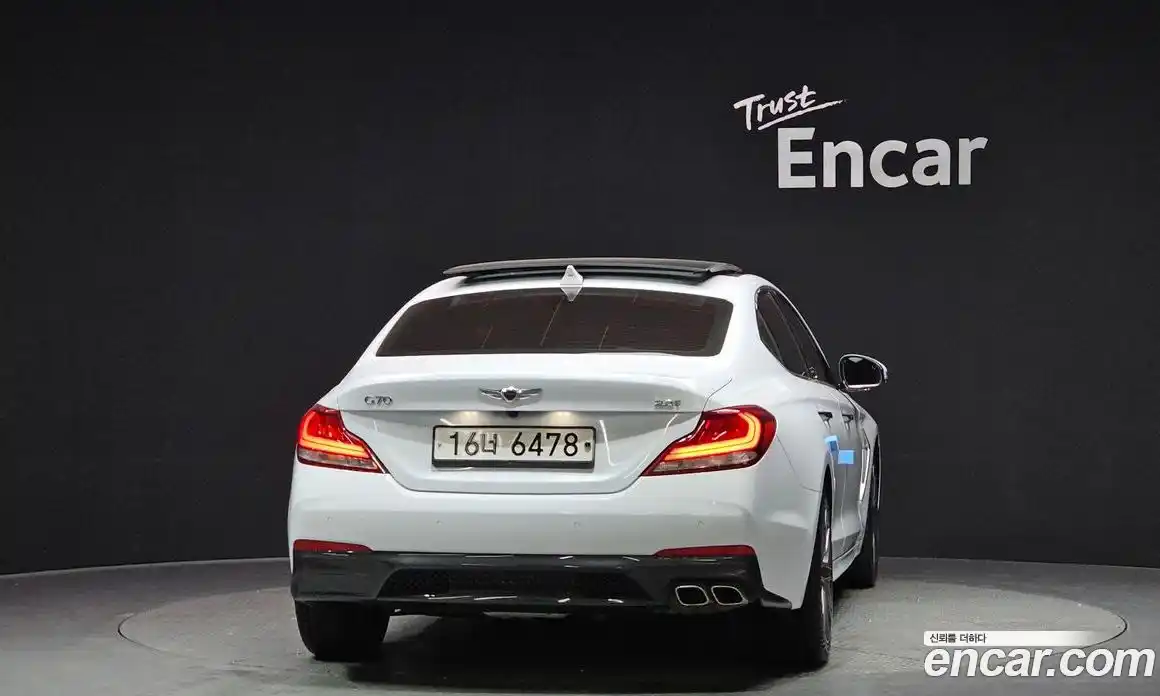 Genesis G70 2018 2.0 Автомат в Москве № 1399733, фото 4