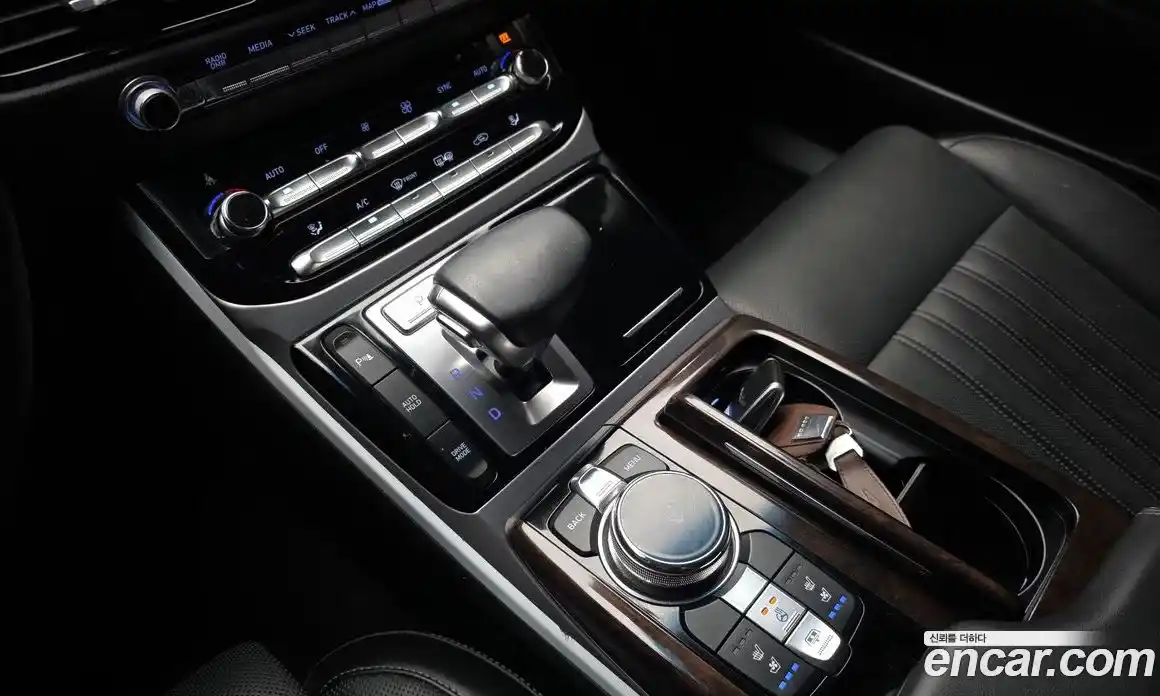 Genesis EQ900 2018 3.8 гидро в Москве № 1399744, фото 9