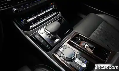 Genesis EQ900 2018 3.8 гидро в Москве № 1399744, миниатюра 9