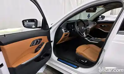 BMW 3-Series 2023 2.0 гидро в Москве № 1400984, миниатюра 10