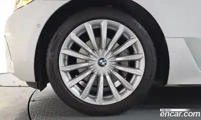 BMW 6-Series 2022 2.0 Автомат в Москве № 1401102, миниатюра 4