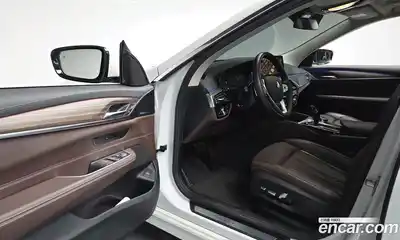 BMW 6-Series 2022 2.0 Автомат в Москве № 1401102, миниатюра 9