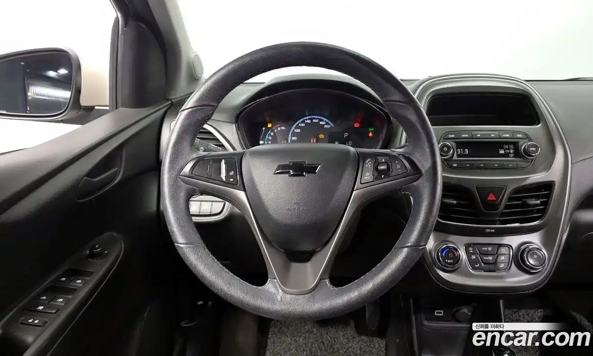 Chevrolet Spark 2018 1.0 гидро в Москве, фото 13