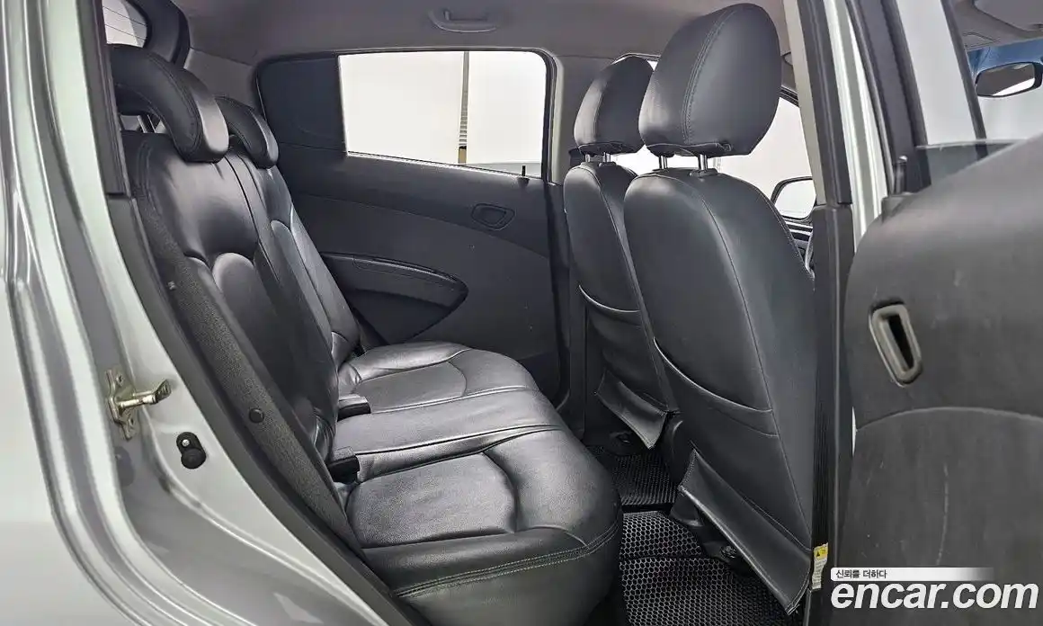Chevrolet Spark 2012 1.0 механика в Москве № 1401775, фото 11