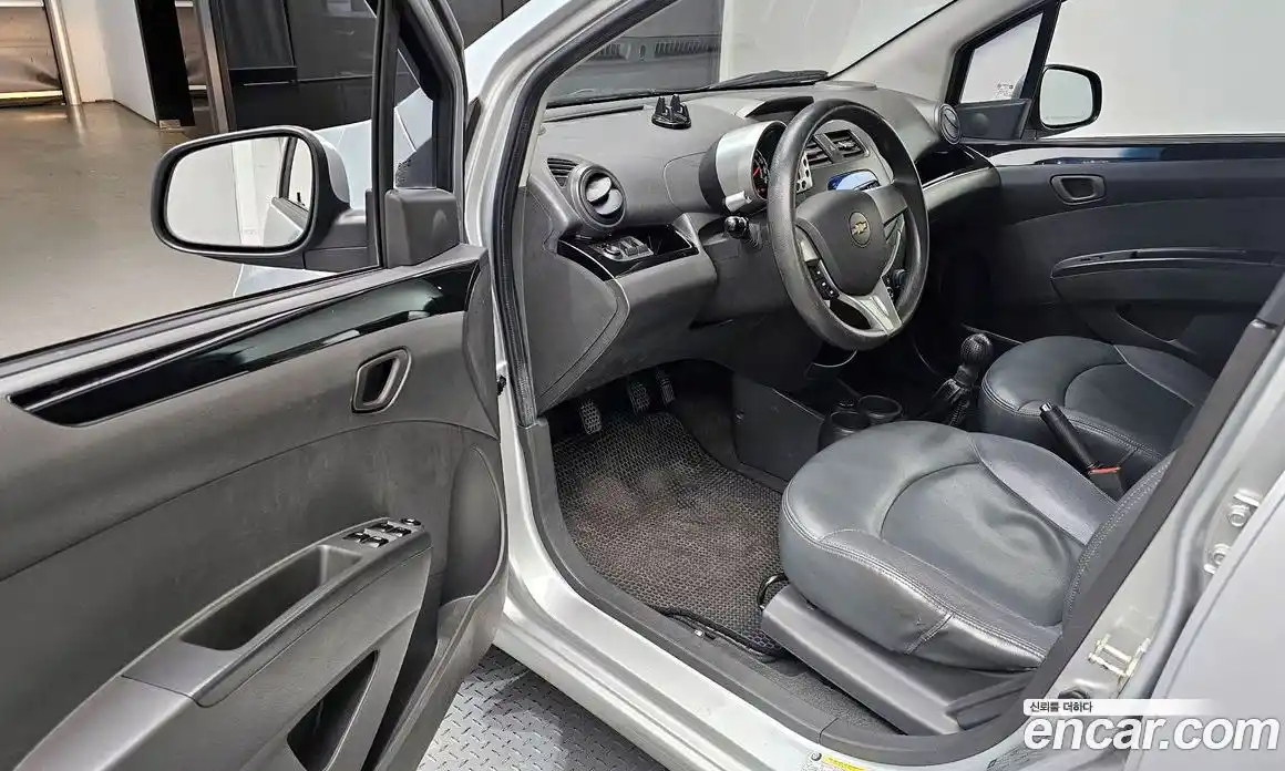 Chevrolet Spark 2012 1.0 механика в Москве № 1401775, фото 10