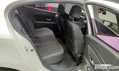 Renault SM3 2015 1.6 гидро в Москве № 1402744, миниатюра 11