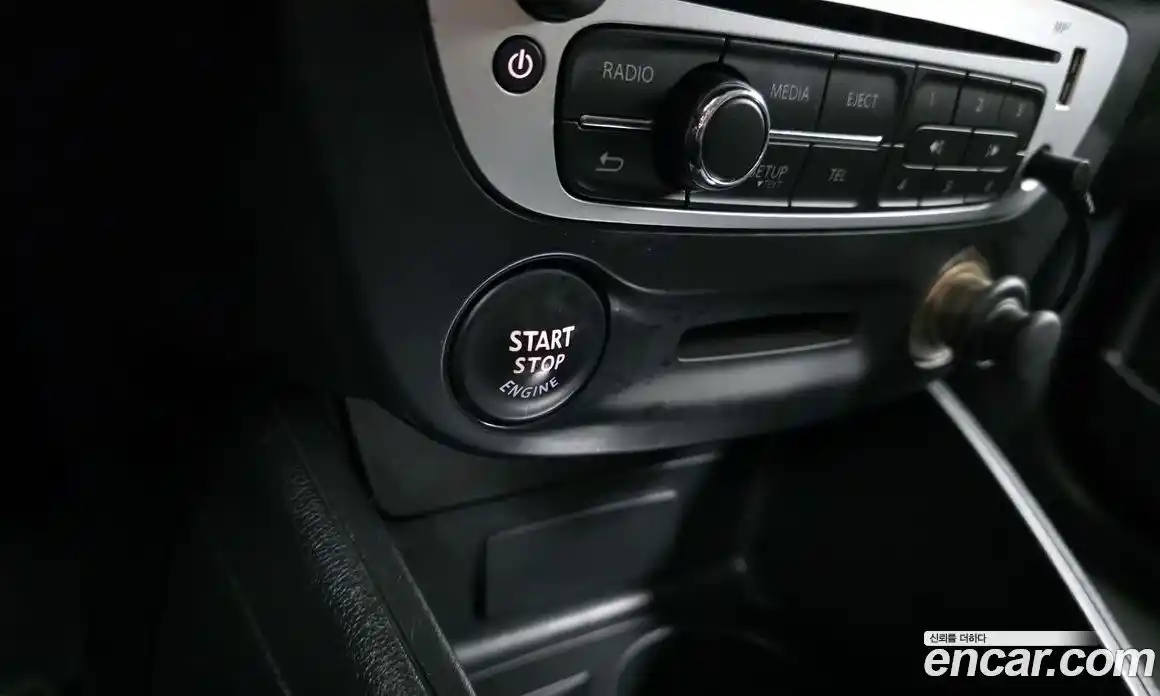 Renault SM3 2015 1.6 гидро в Москве № 1402744, фото 15