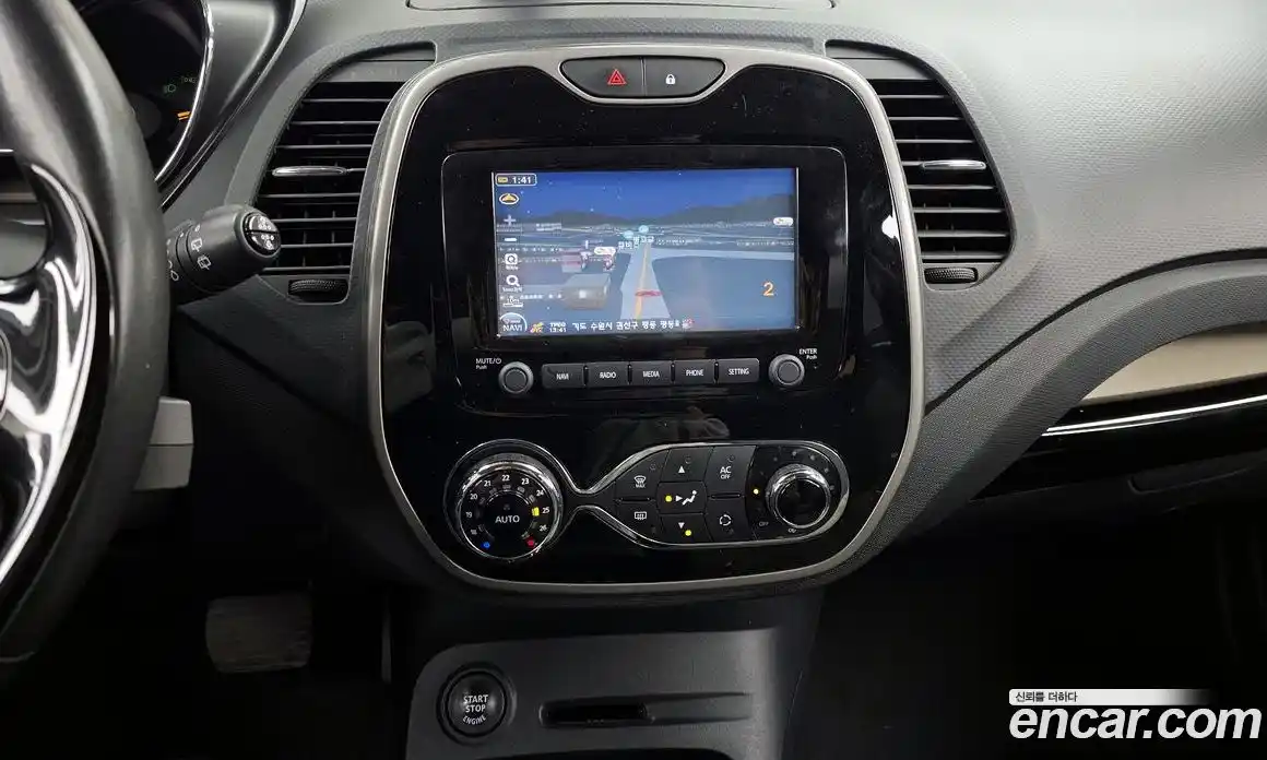Renault QM3 2014 1.5 гидро в Москве № 1402778, фото 16