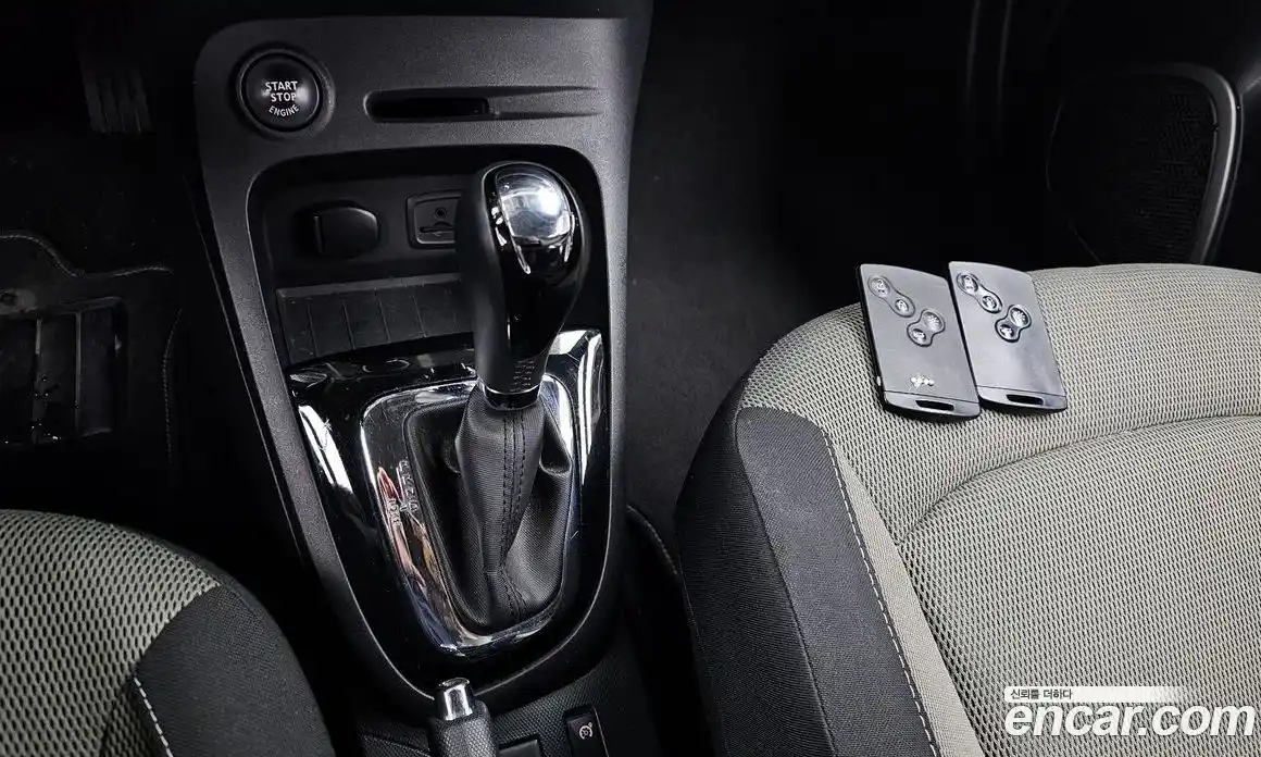 Renault QM3 2014 1.5 гидро в Москве № 1402778, фото 9