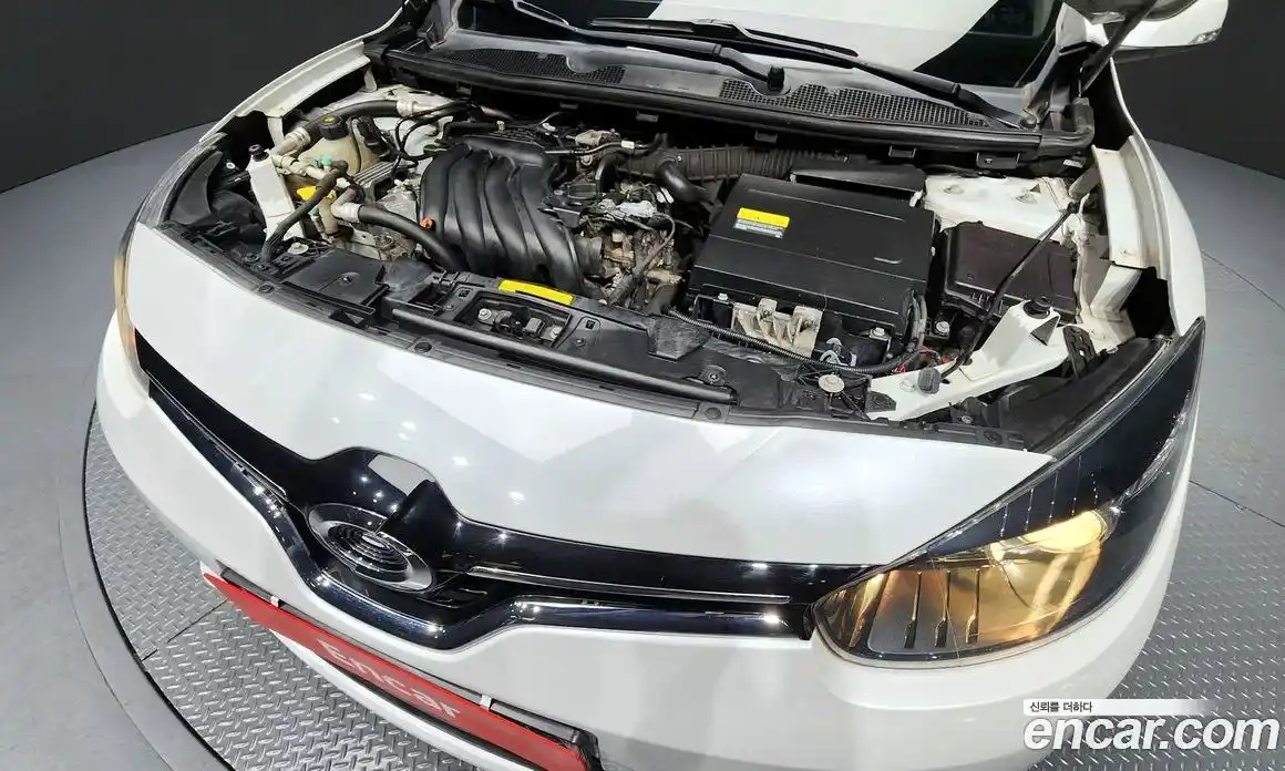 Renault SM3 2017 1.6 гидро в Москве № 1402824, фото 6