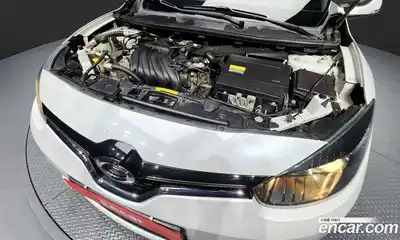 Renault SM3 2017 1.6 гидро в Москве № 1402824, миниатюра 6