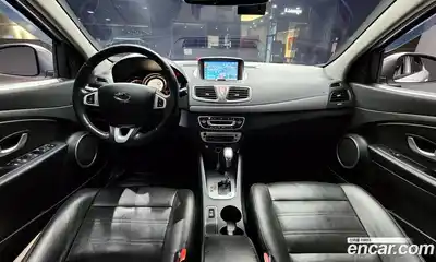 Renault SM3 2017 1.6 гидро в Москве № 1402824, миниатюра 7