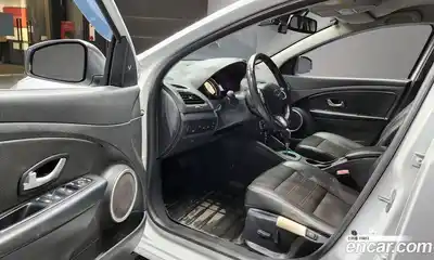 Renault SM3 2017 1.6 гидро в Москве № 1402824, миниатюра 10