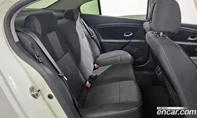 Renault SM3 2009 1.6 гидро в Москве № 1402852, миниатюра 12