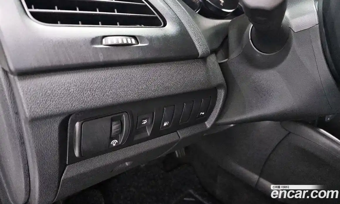 Renault SM3 2009 1.6 гидро в Москве № 1402852, фото 16