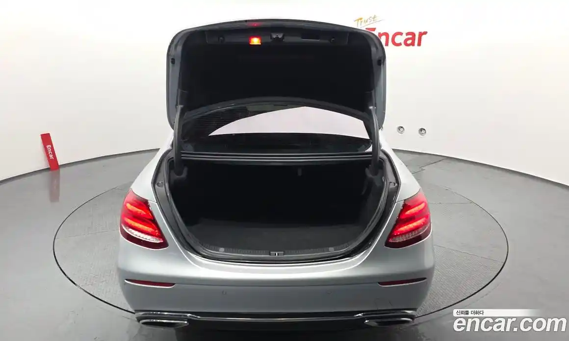 Mercedes-Benz E-Class 2017 1.9 гидро в Москве № 1403859, фото 20