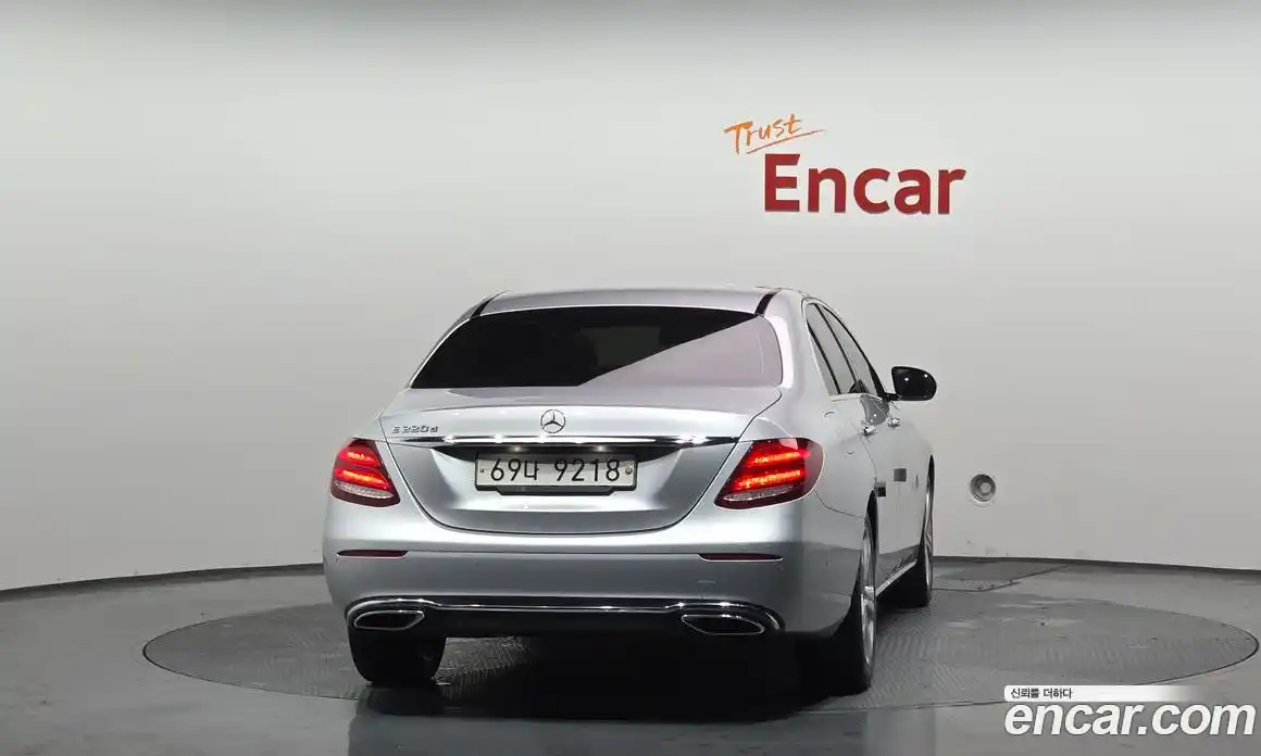 Mercedes-Benz E-Class 2017 1.9 гидро в Москве № 1403859, фото 4