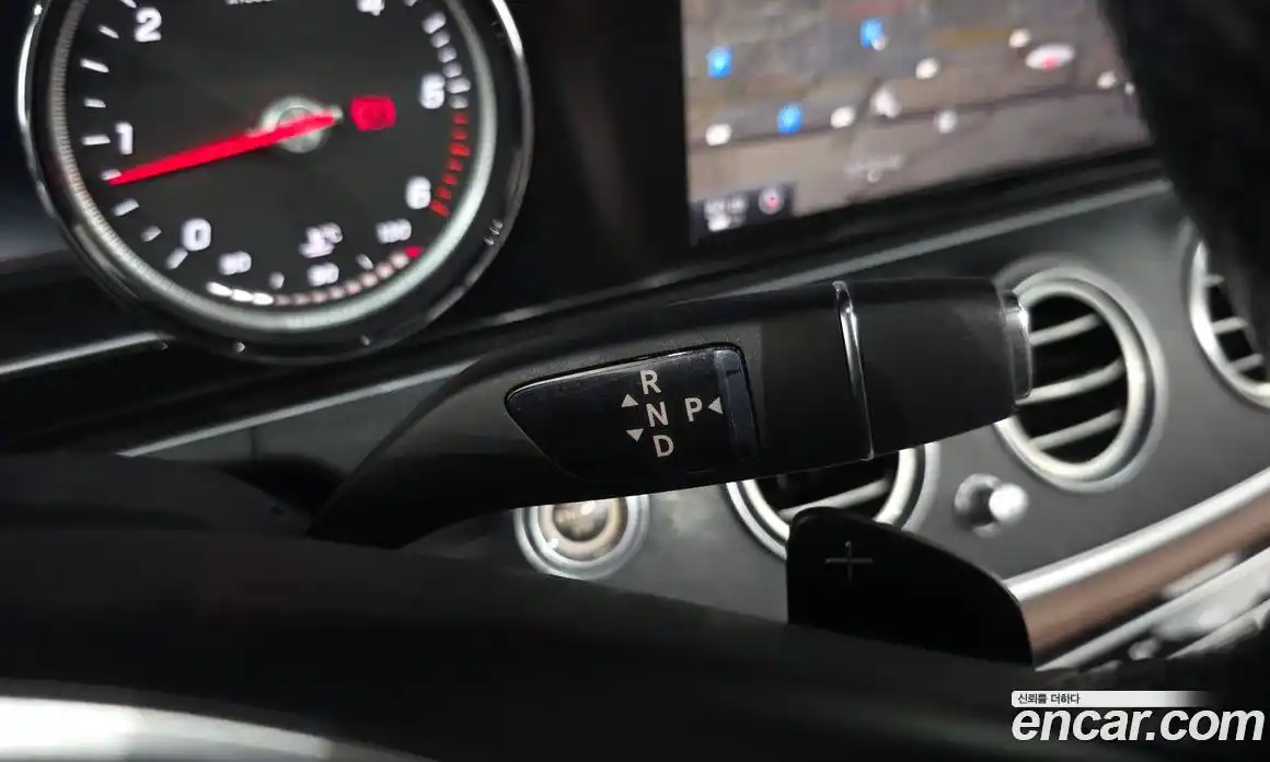 Mercedes-Benz E-Class 2017 1.9 гидро в Москве № 1403859, фото 9