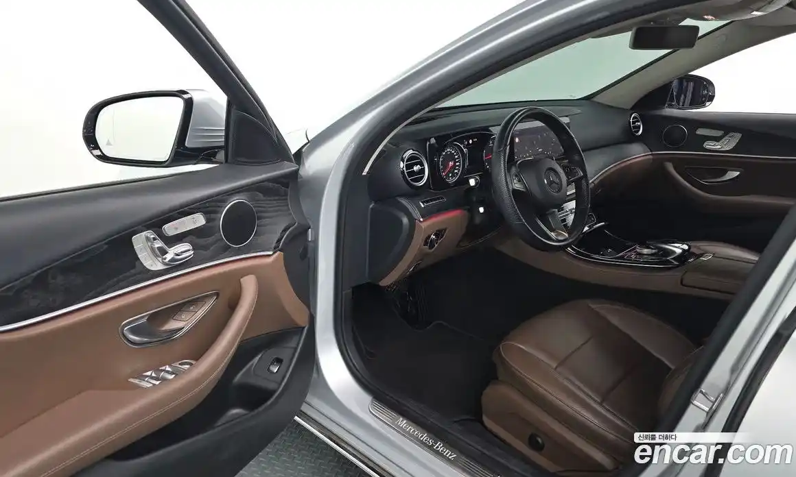 Mercedes-Benz E-Class 2017 1.9 гидро в Москве № 1403859, фото 10