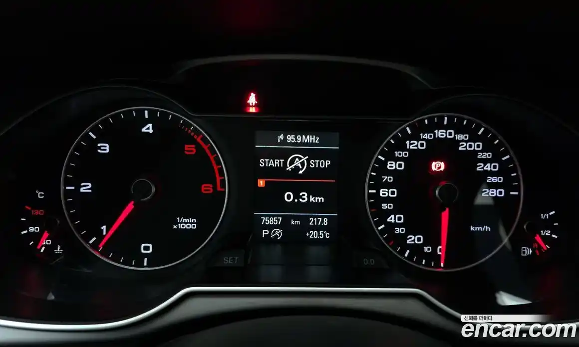 Audi A4 2015 2.0 гидро в Москве № 1404371, фото 8