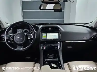 Jaguar F-Pace 2017 2.0 гидро в Москве № 1404800, миниатюра 7