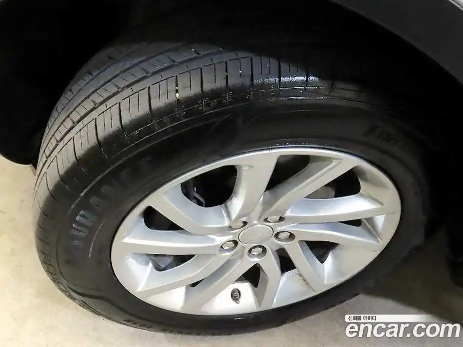 Land Rover Discovery Sport 2019 2.0 гидро в Москве № 1405150, фото 20
