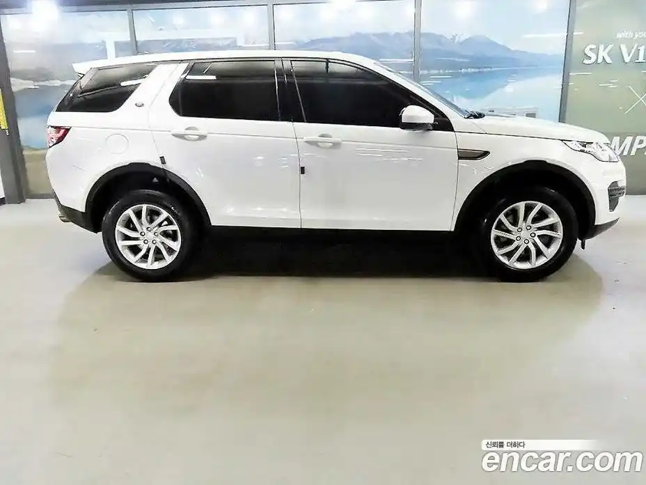Land Rover Discovery Sport 2019 2.0 гидро в Москве № 1405150, фото 3
