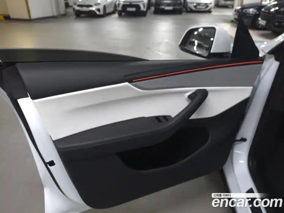 Tesla Model Y 2025 0.2 гидро в Москве № 1405348, фото 16