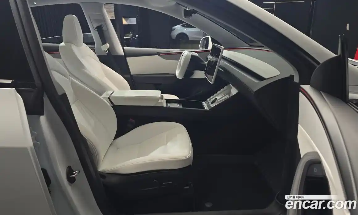 Tesla Model Y 2025 0.2 гидро в Москве № 1405352, фото 12