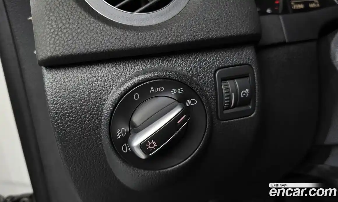 Volkswagen Tiguan 2014 2.0 гидро в Москве № 1405562, фото 16