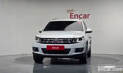 Volkswagen Tiguan 2014 2.0 гидро в Москве № 1405562, миниатюра 3