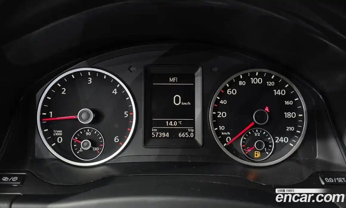 Volkswagen Tiguan 2014 2.0 гидро в Москве № 1405562, фото 8