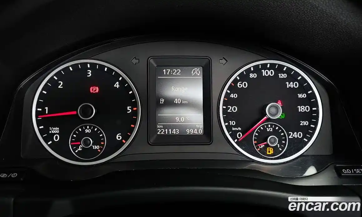 Volkswagen Tiguan 2015 2.0 гидро в Москве № 1405609, фото 8