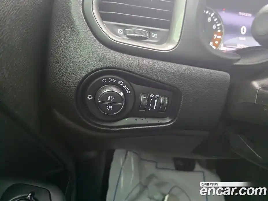 Jeep Renegade 2021 2.4 гидро в Москве № 1405902, фото 18