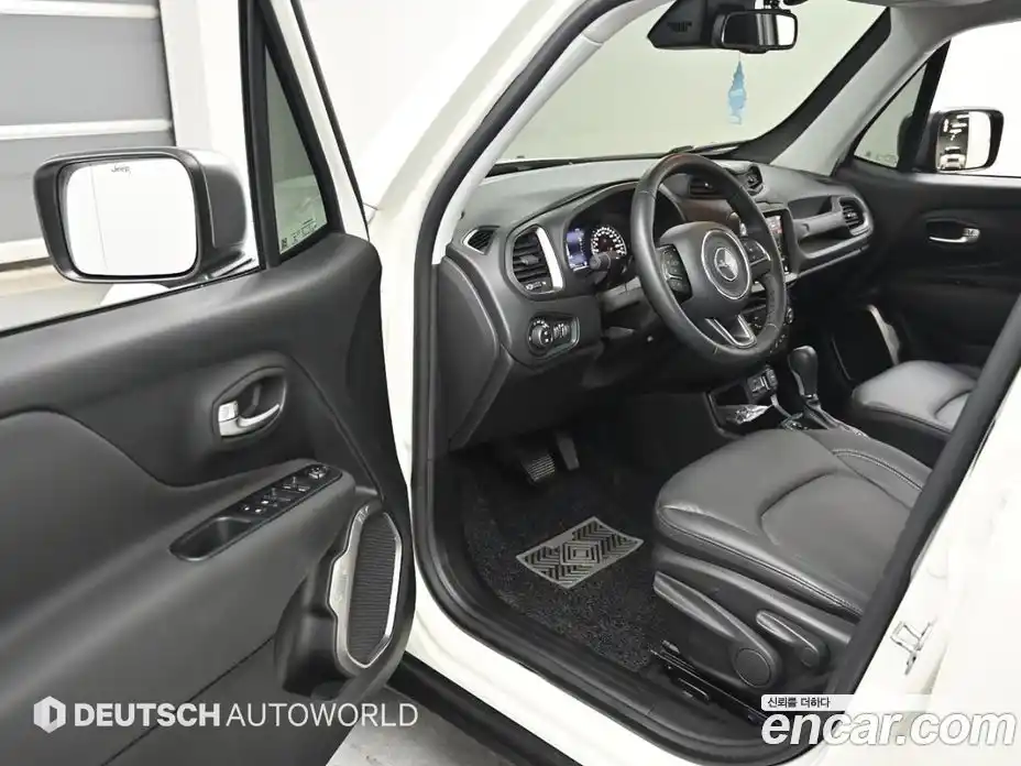 Jeep Renegade 2020 2.4 гидро в Москве № 1405911, фото 11