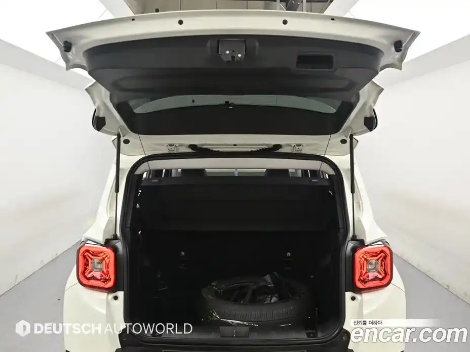 Jeep Renegade 2020 2.4 гидро в Москве № 1405911, фото 19