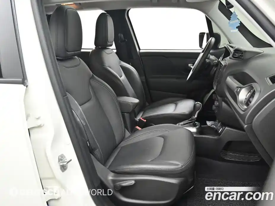 Jeep Renegade 2020 2.4 гидро в Москве № 1405911, фото 10