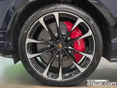 Lamborghini Urus 2023 4.0 гидро в Москве № 1406511, миниатюра 12