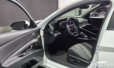 Hyundai Avante 2023 1.6 гидро в Москве № 1416834, миниатюра 10
