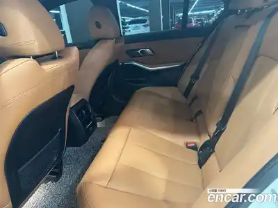 BMW 3-Series 2023 2.0 Автомат в Москве № 1417369, миниатюра 10